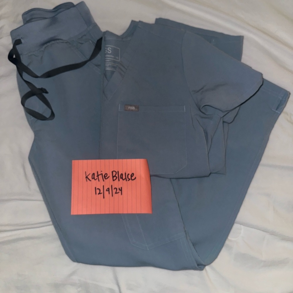 FIGS Dusty Blue Scrub Set